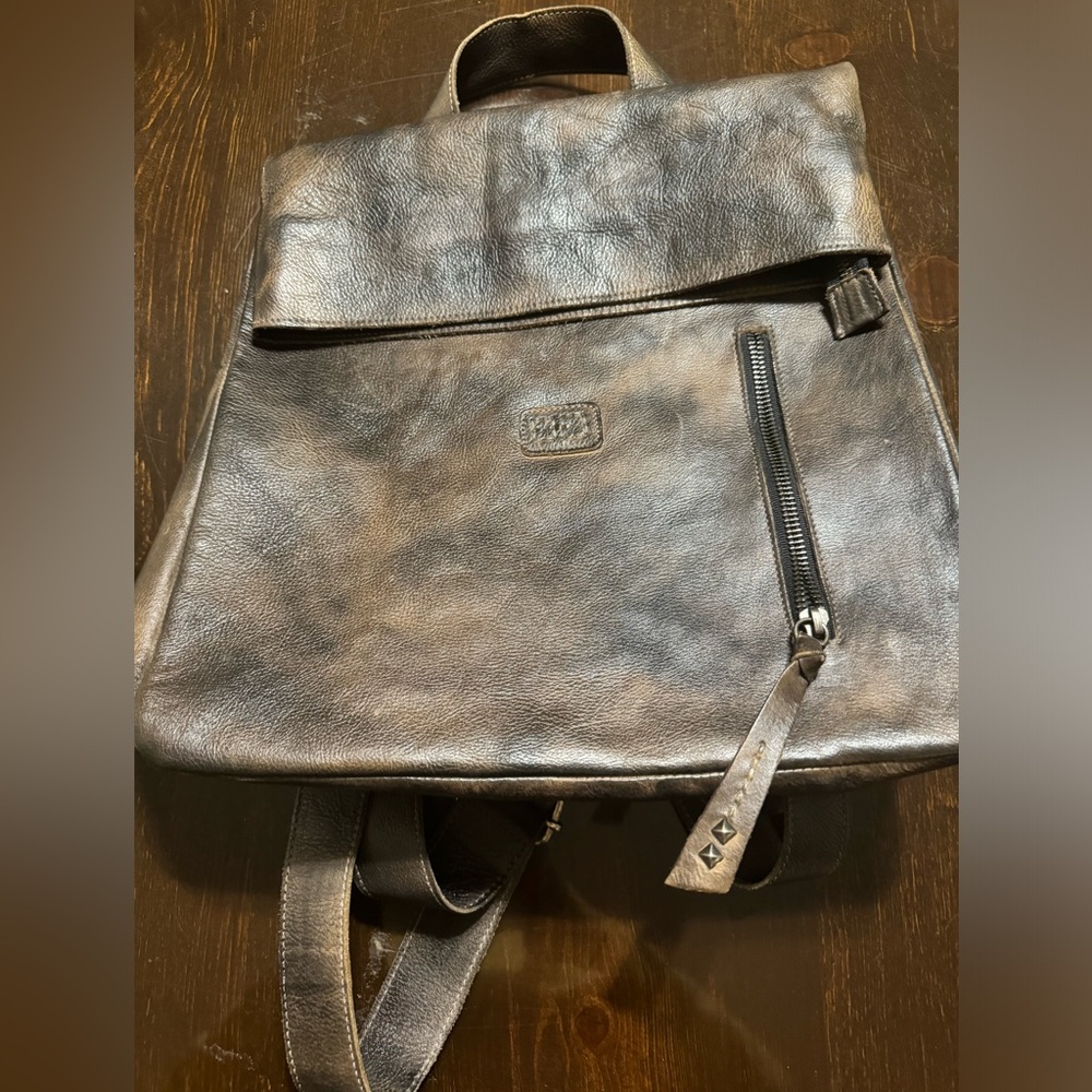 Bed/stu leather backpack purse, in great condition